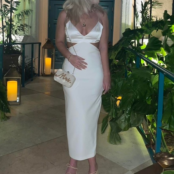 A&F • Midi Cut-Out Dress • Small - Picture 3 of 5